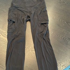 Black Athleta cargo leggings